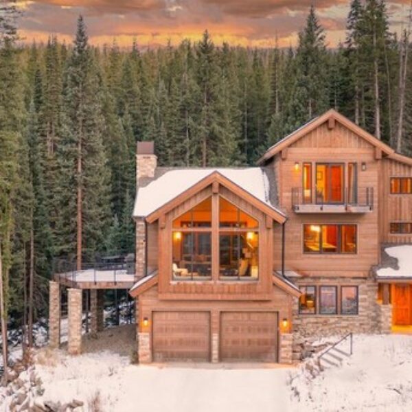 Vrbo Days of Cabins: Win a $3,500 credit for a Cabin Vacation Rental